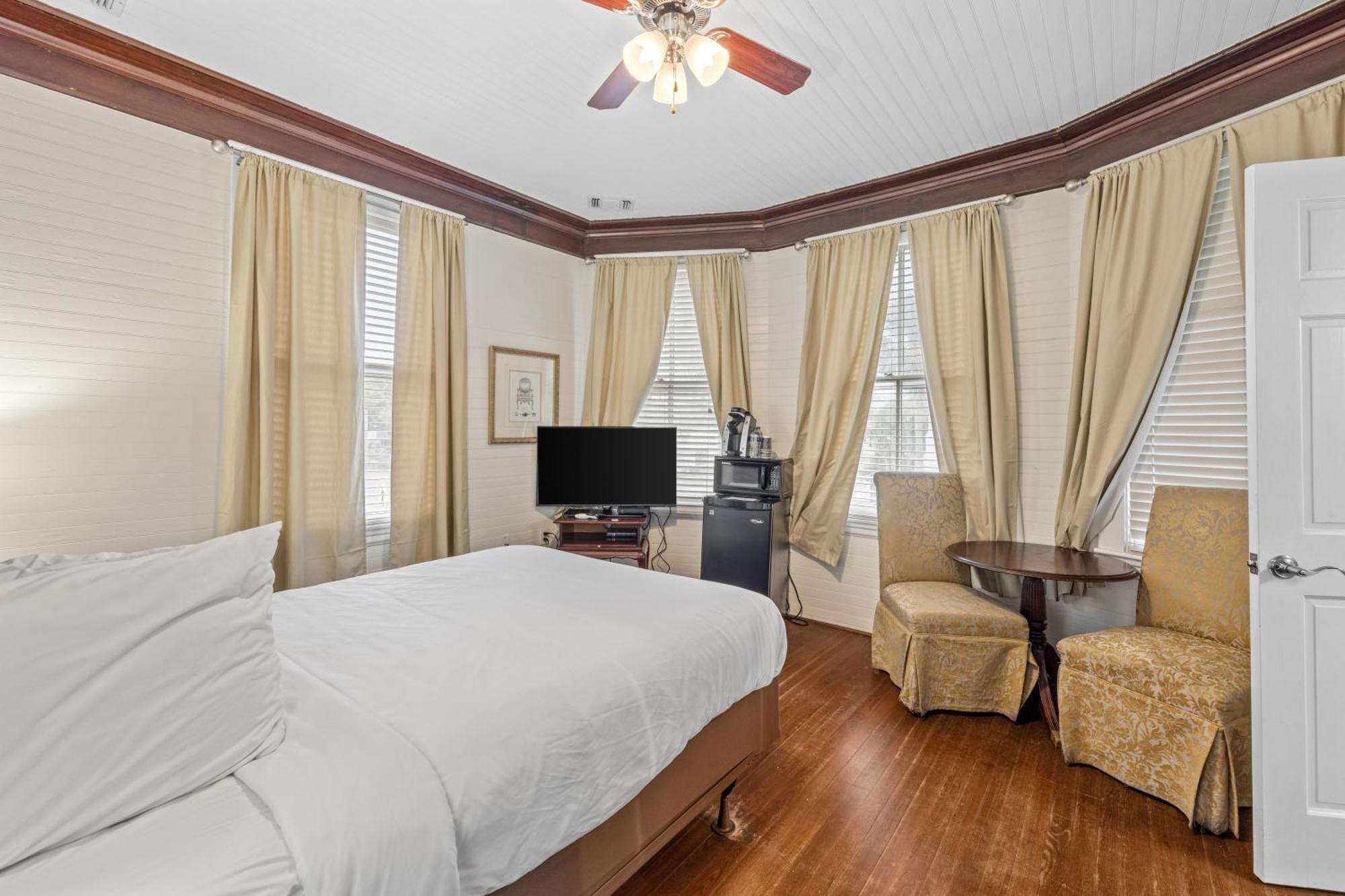 Coombs Inn & Suites Apalachicola Buitenkant foto