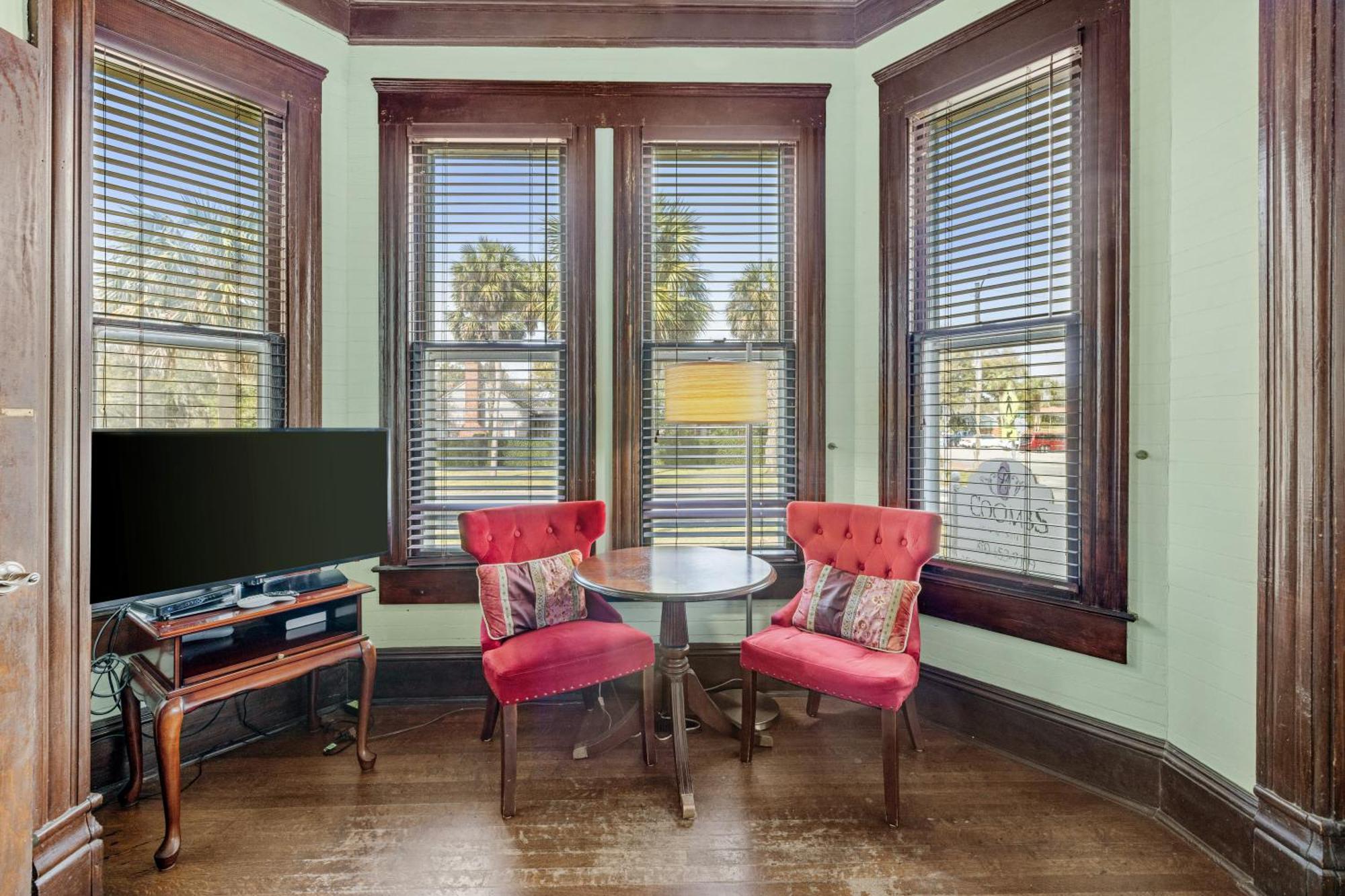 Coombs Inn & Suites Apalachicola Buitenkant foto