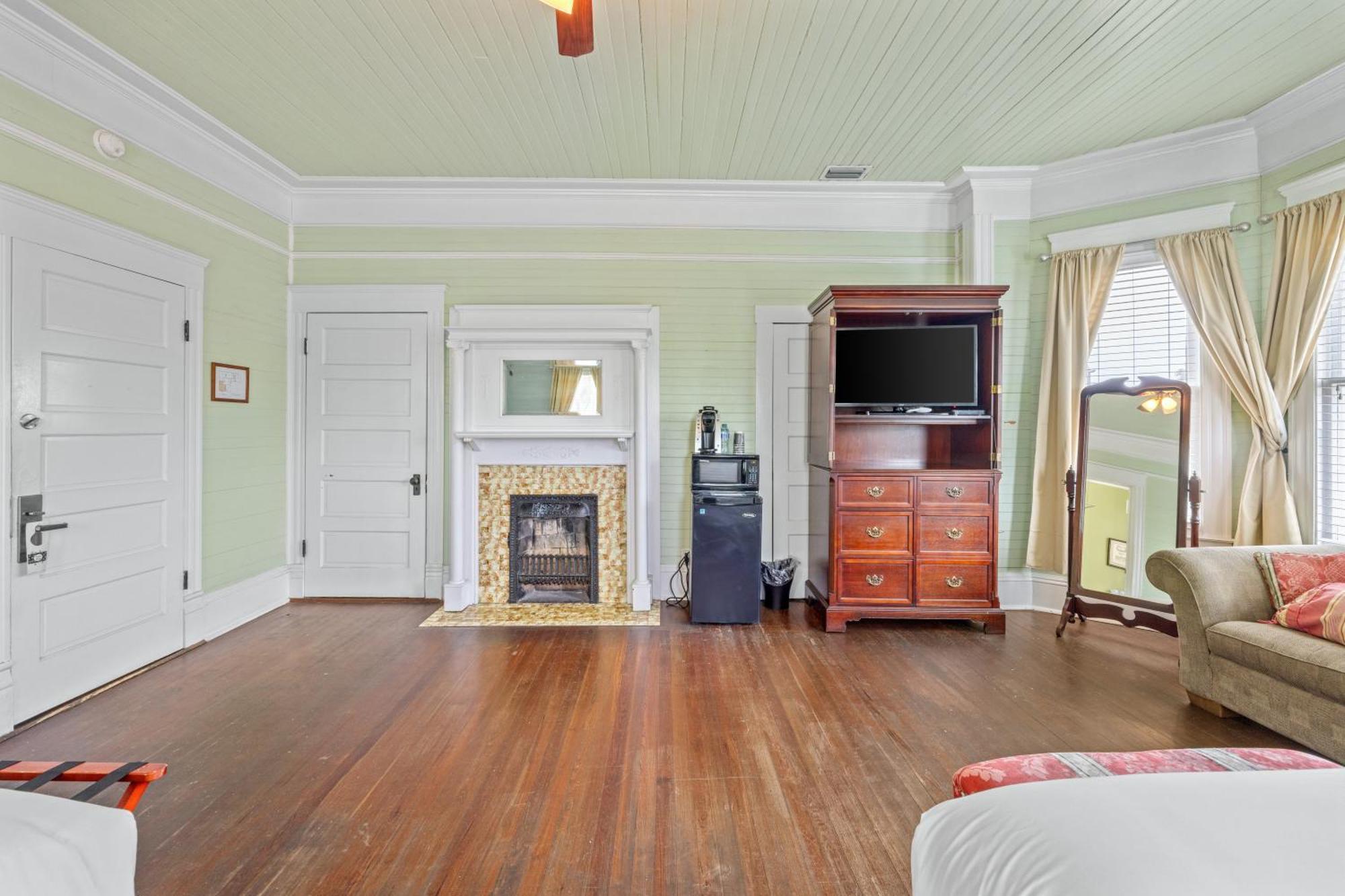 Coombs Inn & Suites Apalachicola Buitenkant foto