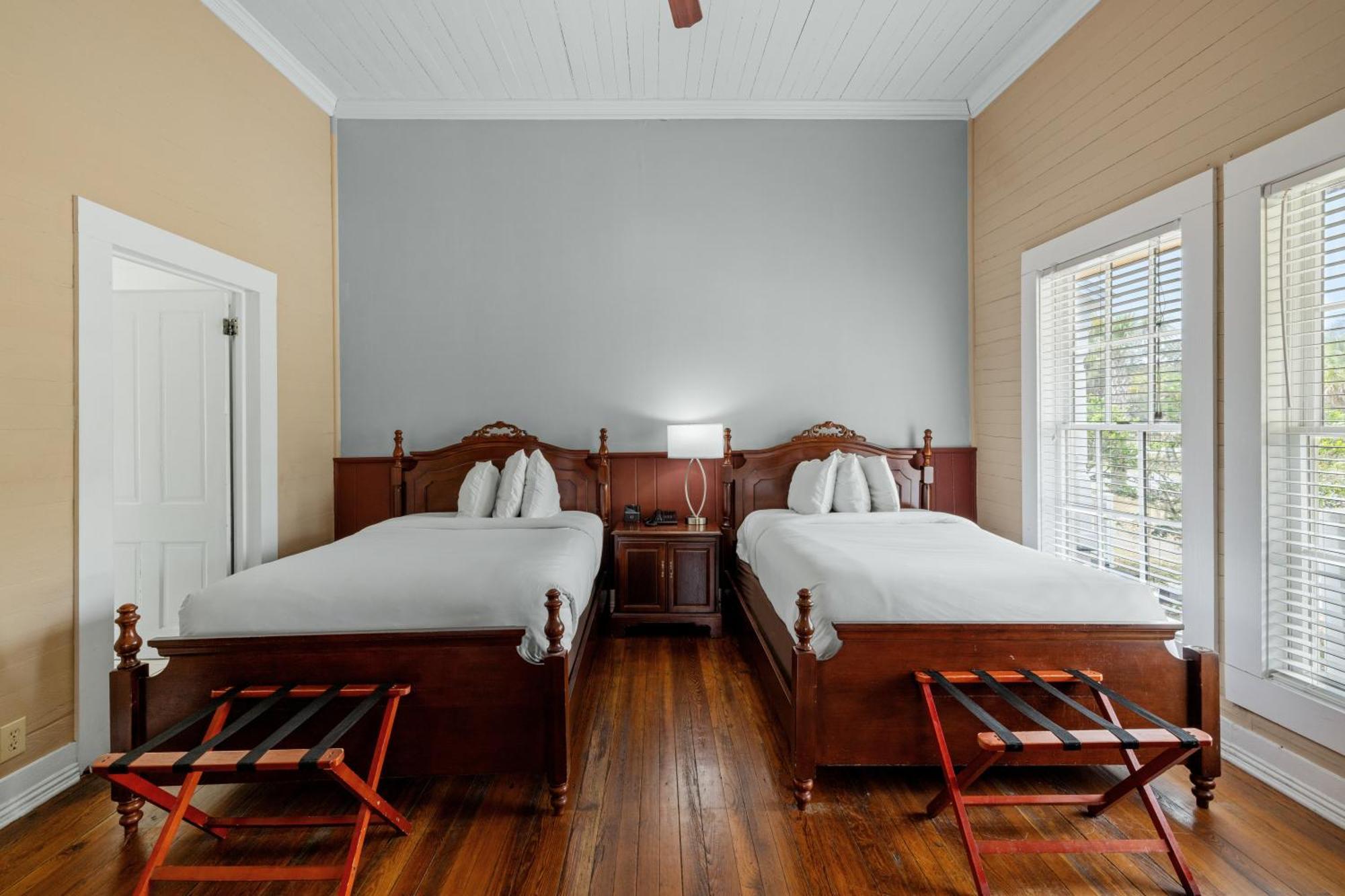 Coombs Inn & Suites Apalachicola Buitenkant foto