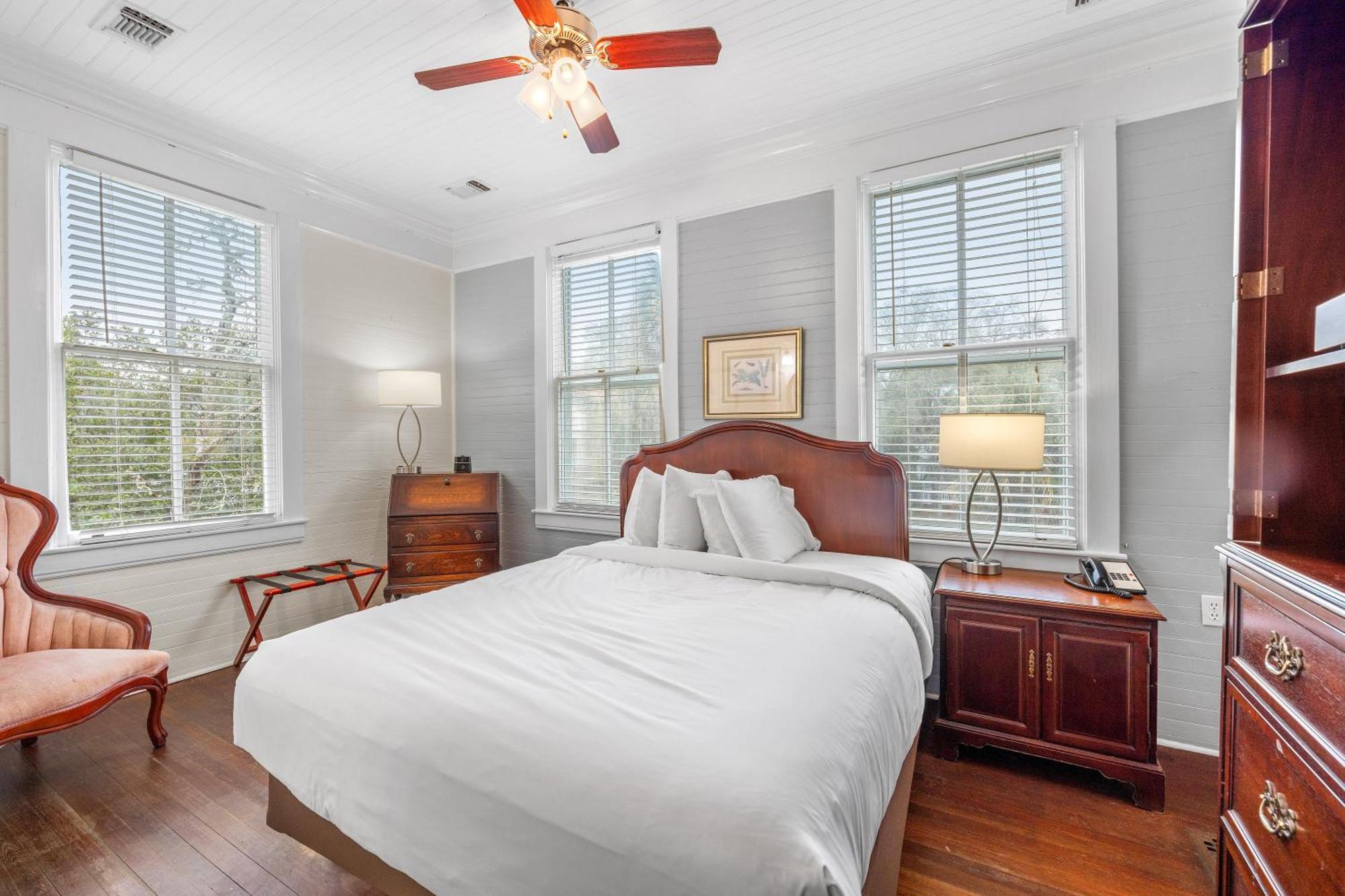 Coombs Inn & Suites Apalachicola Buitenkant foto