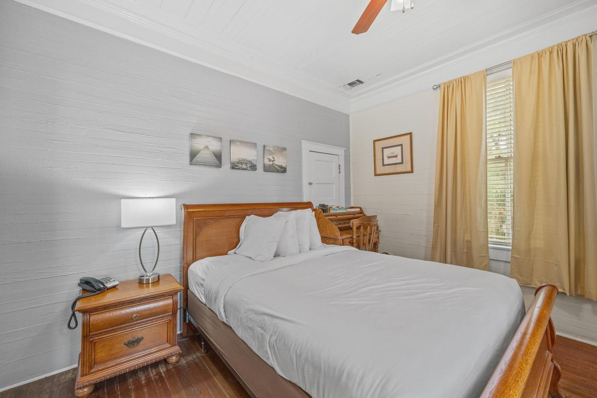 Coombs Inn & Suites Apalachicola Buitenkant foto