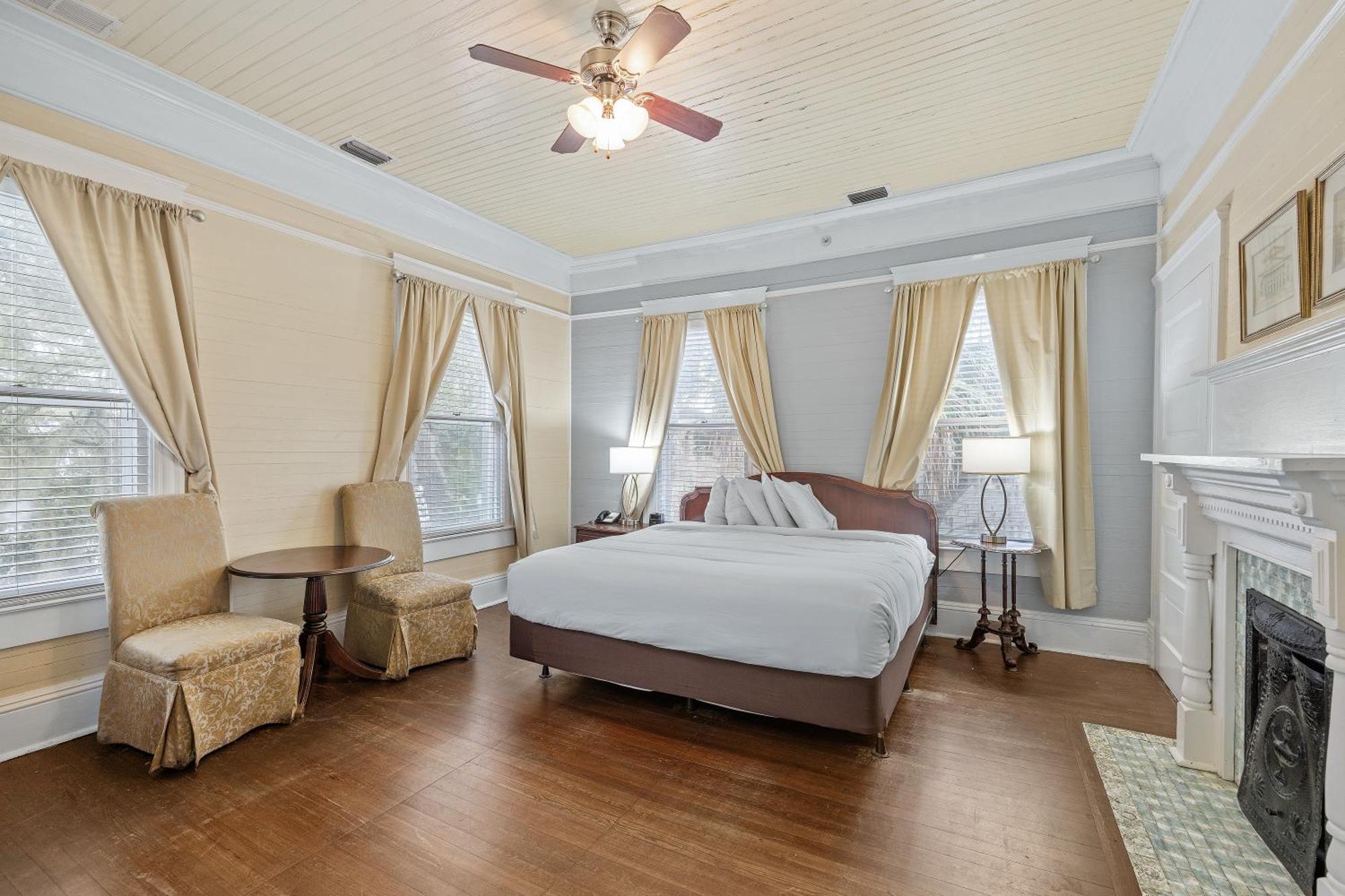 Coombs Inn & Suites Apalachicola Buitenkant foto