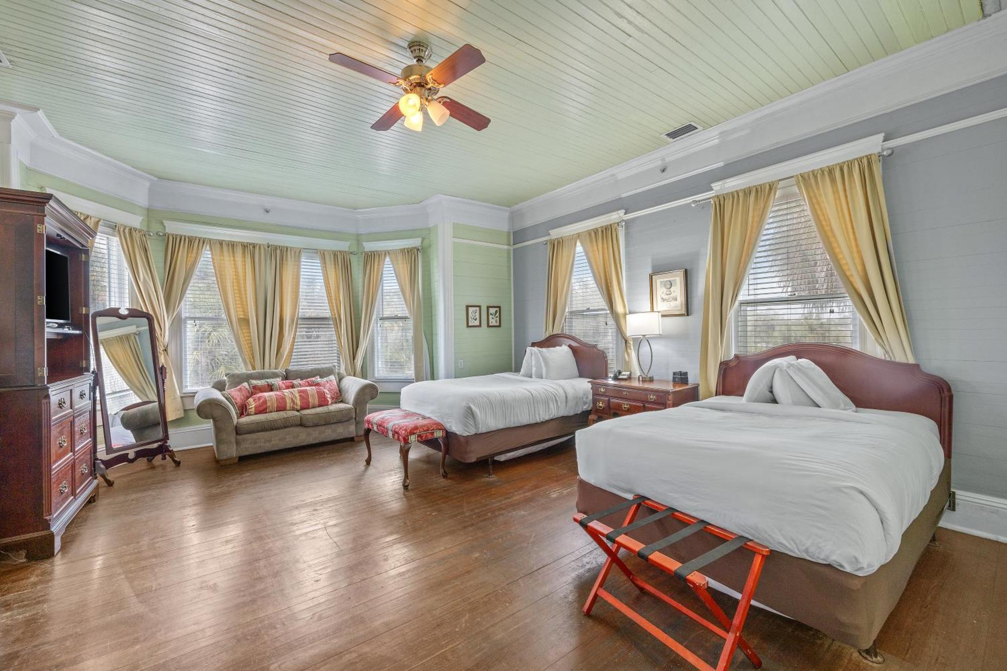 Coombs Inn & Suites Apalachicola Buitenkant foto